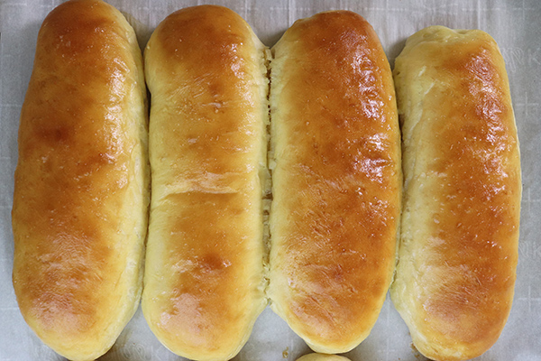 Bakery-Style Hot Dog Buns